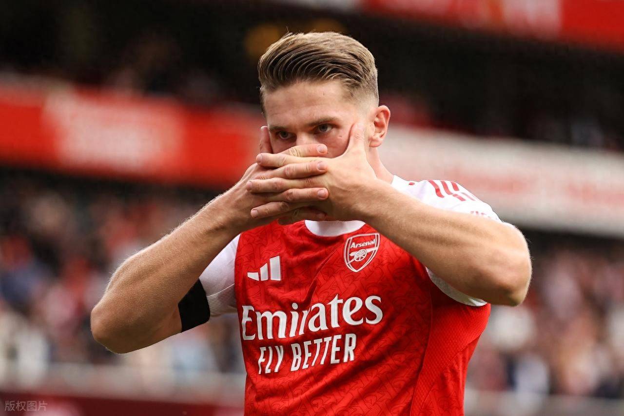 赛地聚焦:英超清晨热度飙升,斯图加特战术微调,质疑声仍在,球队文化再被提及的简单介绍 赛地聚焦:英超清晨热度飙升,斯图加特战术微调,质疑声仍在,球队文化再被提及的简单介绍