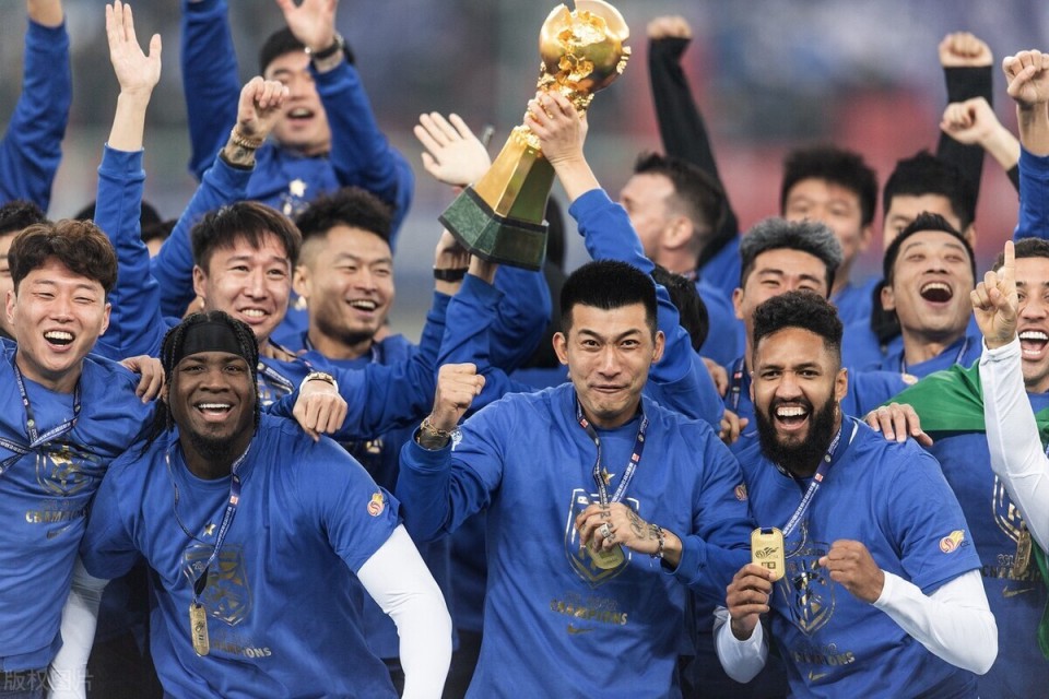 转会期体能课后,武汉三镇门线救险备战中超,引发热议,训练强度明显提升(三反五反运动死了多少人) 转会期体能课后,武汉三镇门线救险备战中超,引发热议,训练强度明显提升(三反五反运动死了多少人)