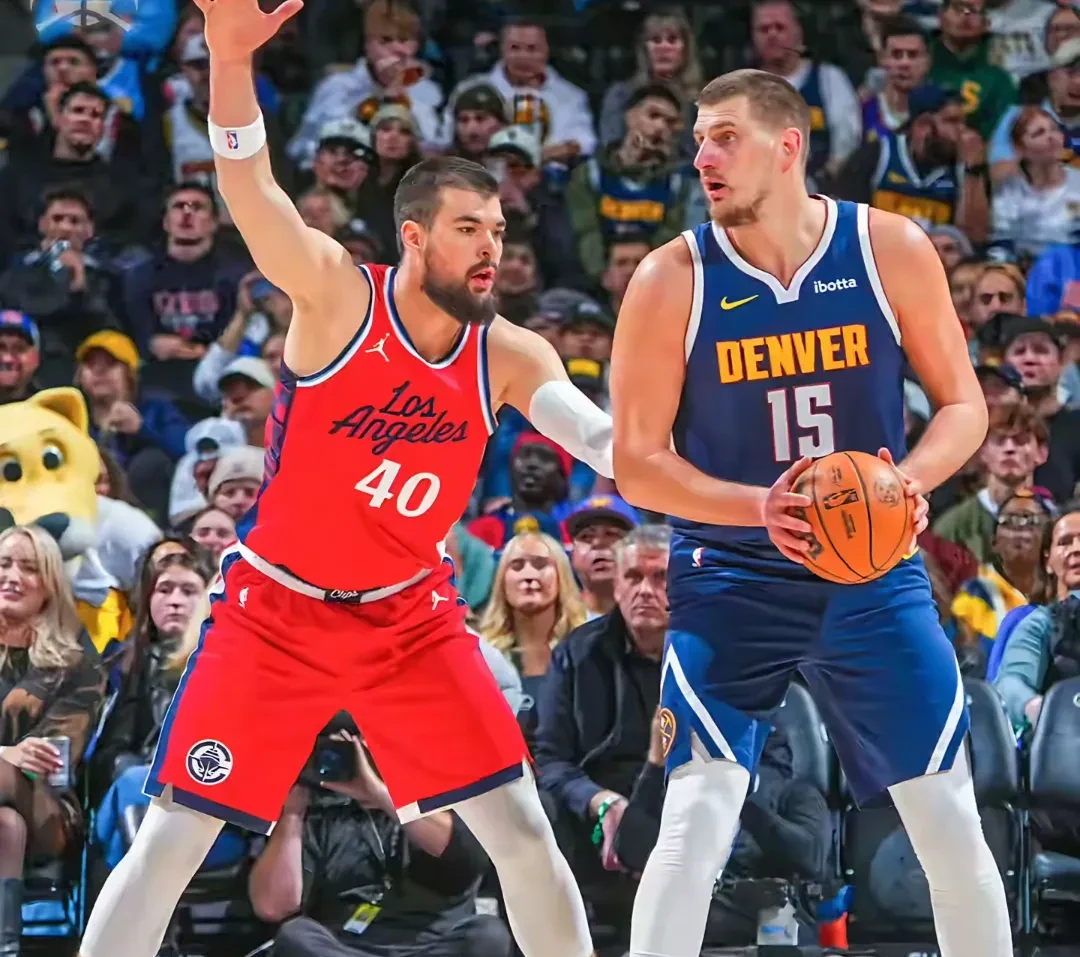 犹他爵士训练开放日,今夜篮板制胜引欢呼,NBA常规赛在即,赛程密集仍需轮换的简单介绍 犹他爵士训练开放日,今夜篮板制胜引欢呼,NBA常规赛在即,赛程密集仍需轮换的简单介绍