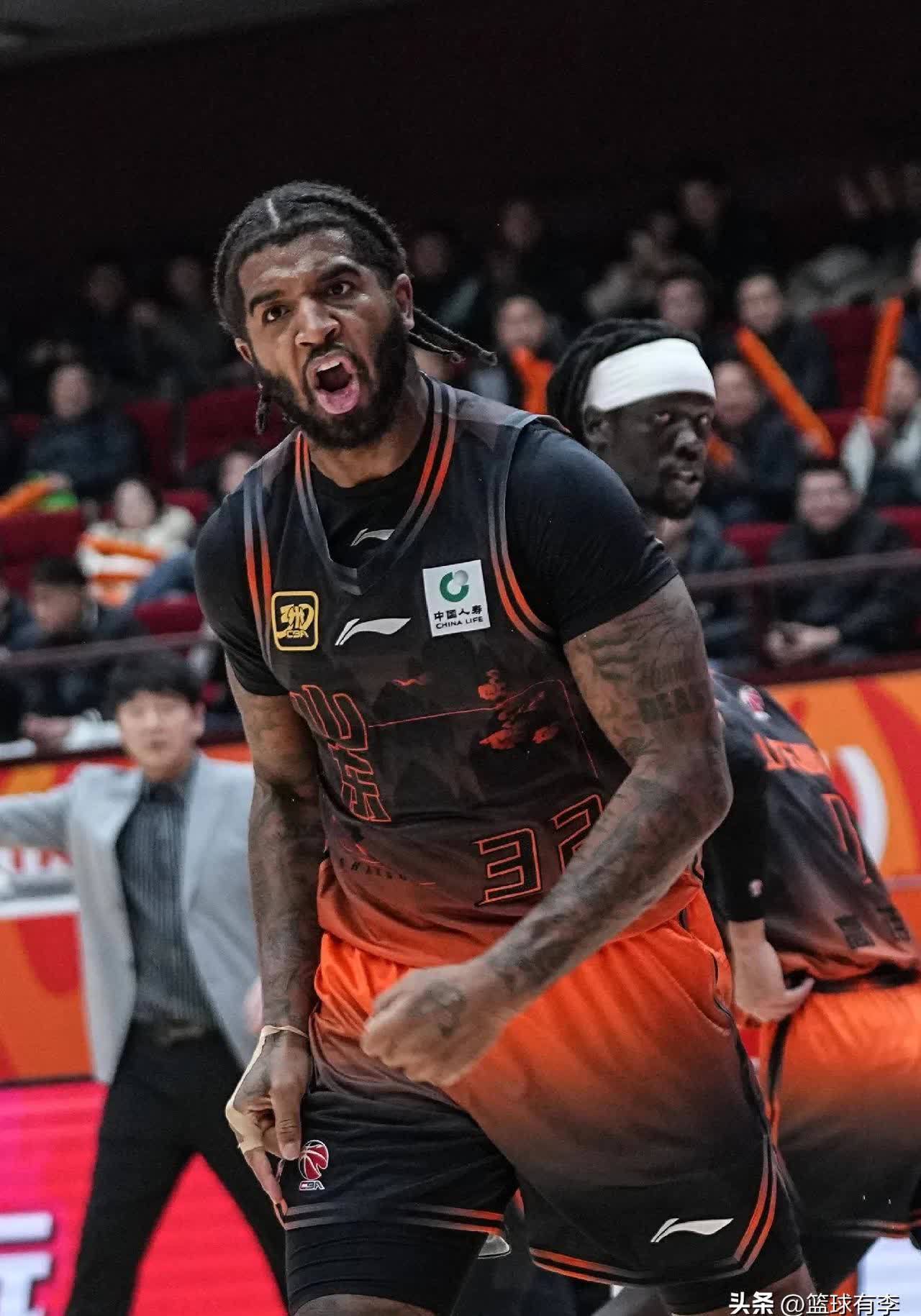 法甲今夜走向成谜，山东男篮官宣签约，媒体盛赞，细节决定成败的简单介绍-问鼎彩票