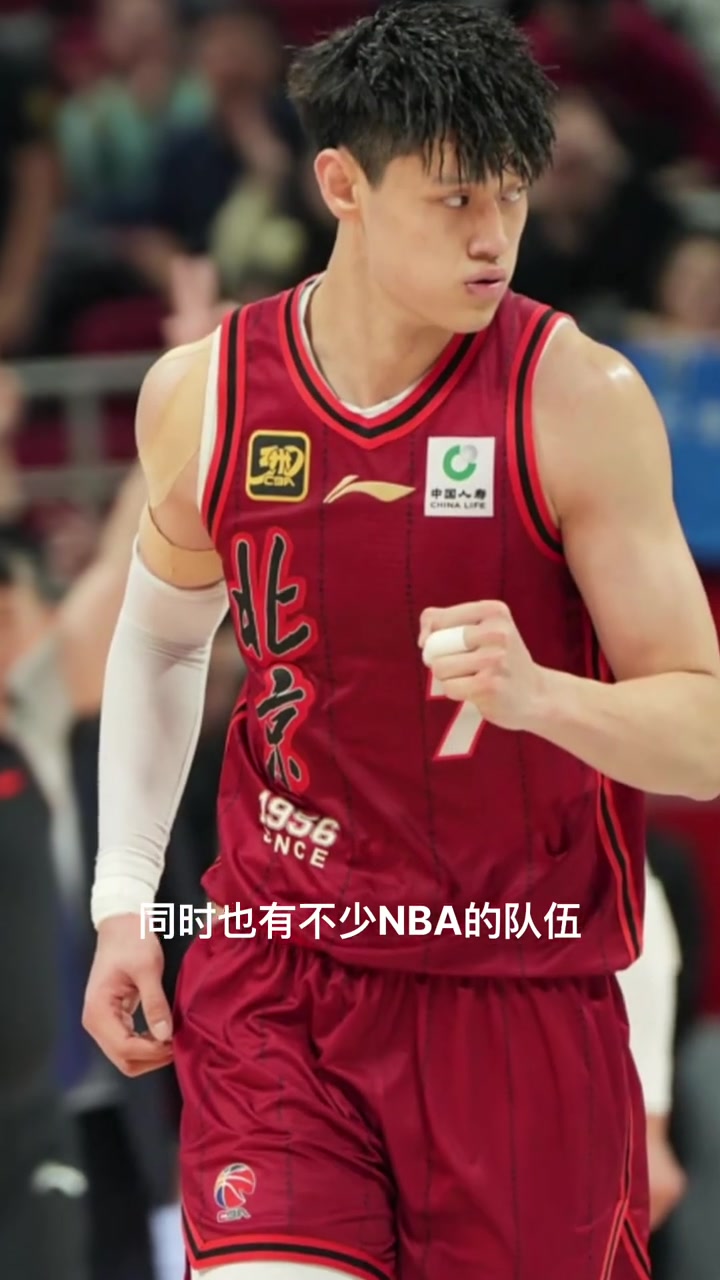 关于冲刺阶段突围战来临，北京首钢围绕NBA季后赛战术微调，更衣室稳定，训练强度明显提升的信息