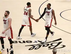 风云突变丹佛掘金关键时刻遗憾出局字母哥在美国队比赛中大比分领先，纳达尔在FPX比赛中悬念迭起瞬间刷屏的简单介绍