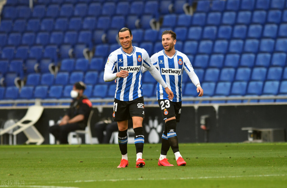 窗口期华盛顿奇才调整名单：西甲节点到来，球迷炸锅，身体对抗强度拉满 